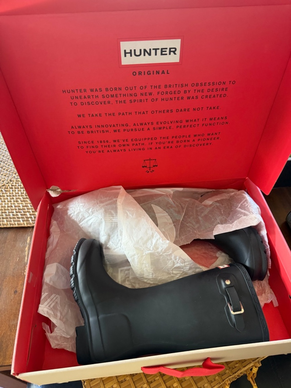 Hunter Black Tall Rubber Rain Boot with Buckle Girls size 3